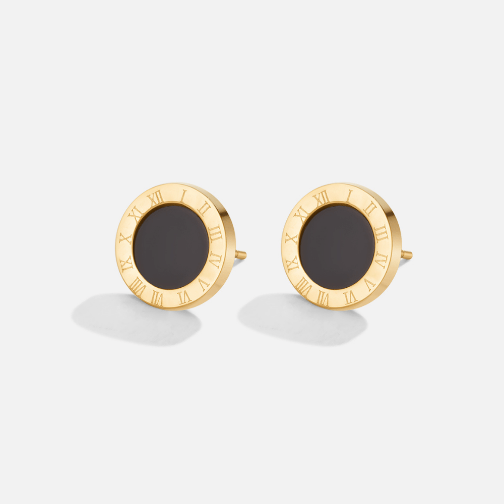 Selina – Round earrings with a black centre.