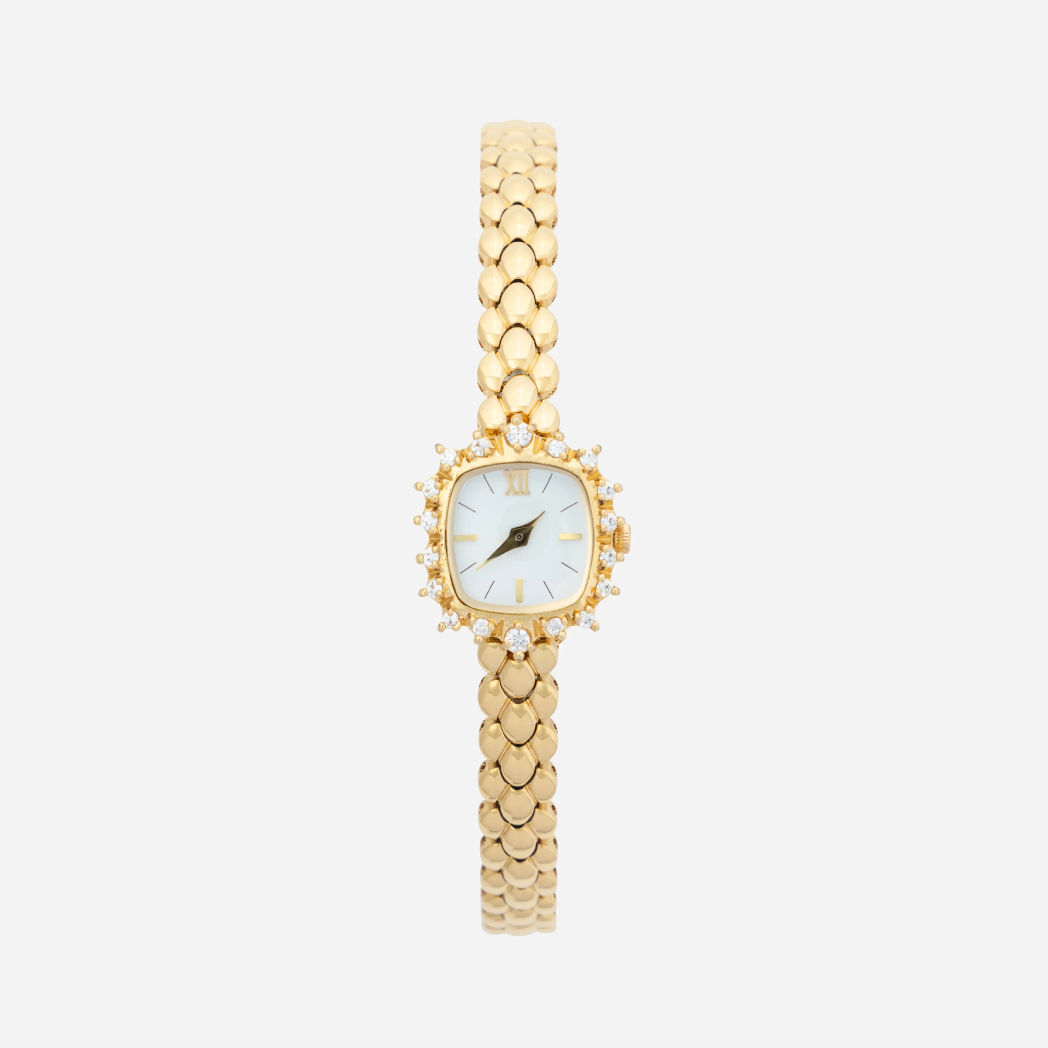 Isabella – Gold watch with chain bracelet.