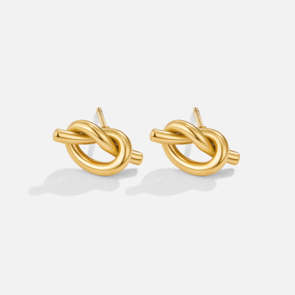 Romana – Gold Earrings with Braided Form.