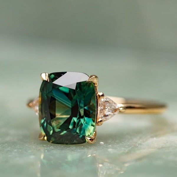 Ring with Green Stone Inspired by Vintage - Gold