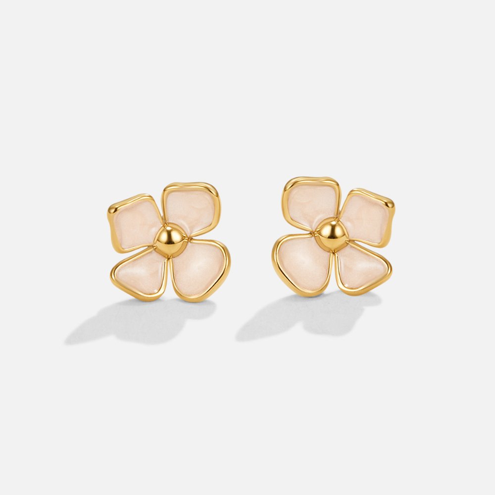 Greta – Round earrings with floral pattern.