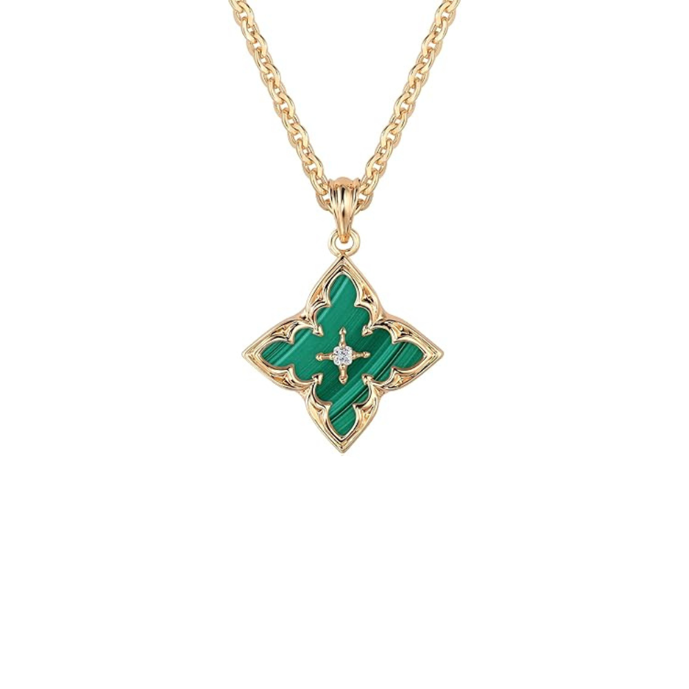 Necklace with Hanging Clover in Emerald - Gold