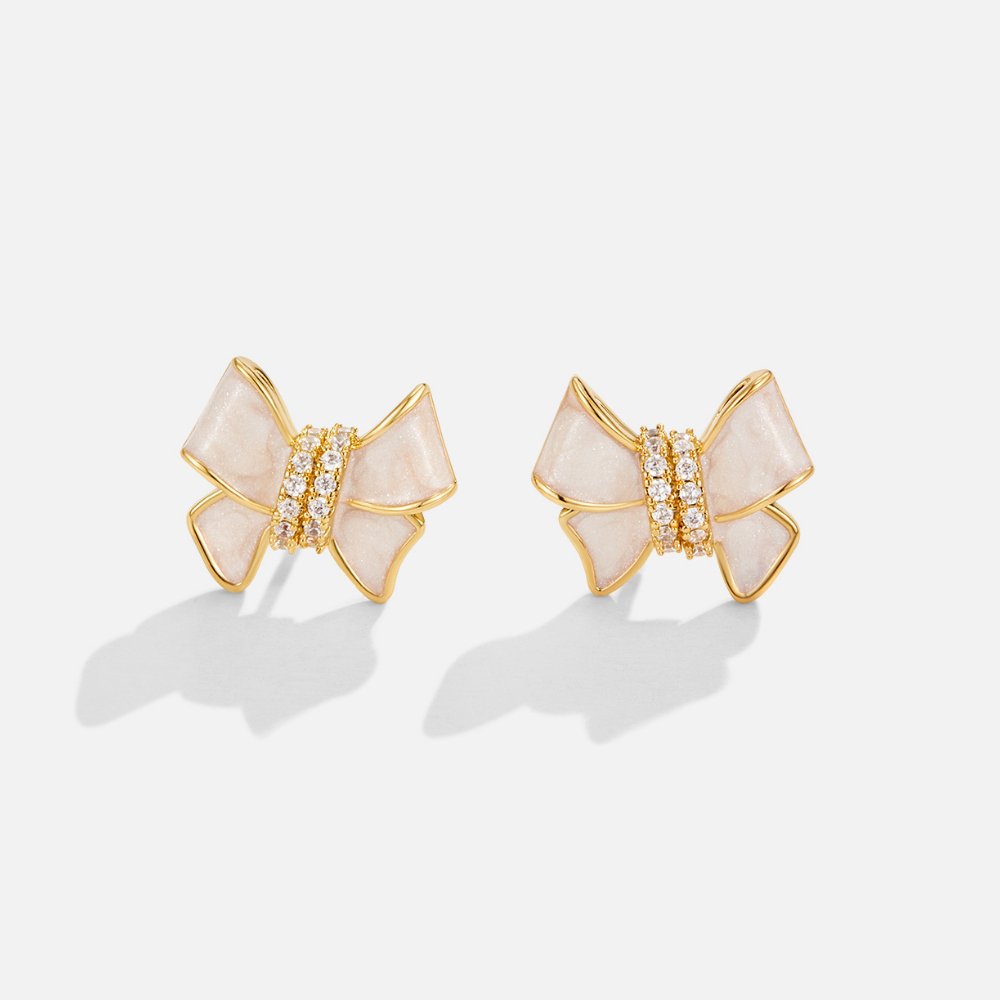Klara – Gold Earrings with Flowers.