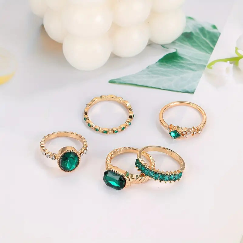 Collection of Fantastic Emerald Rings Zarina - Gold
