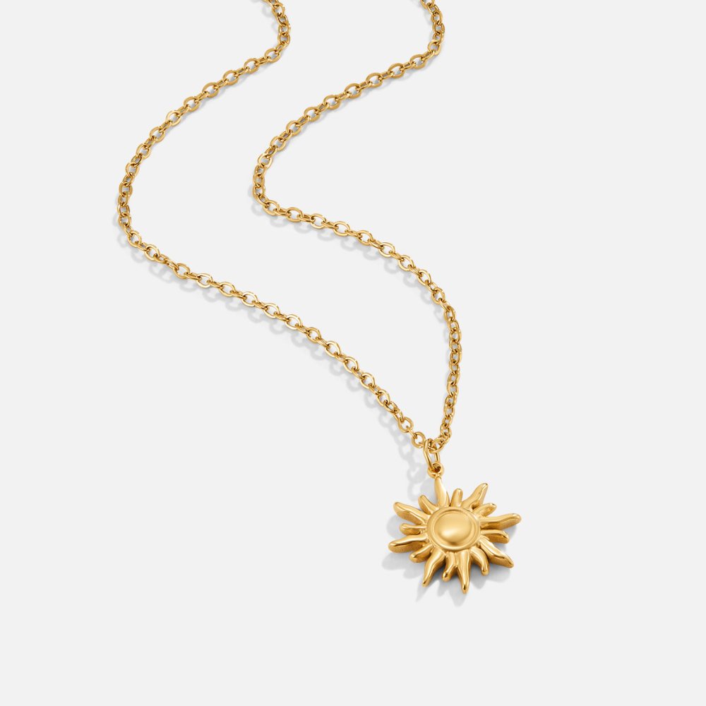Ronja – Gold Necklace with Flower.
