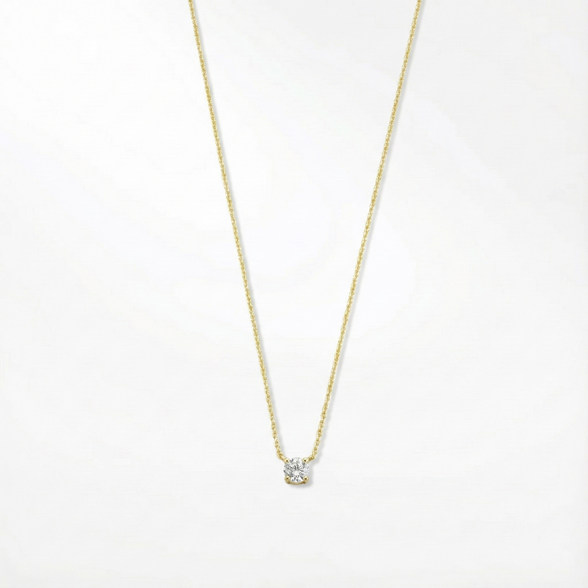 Klára Necklace with Moissanite Stone